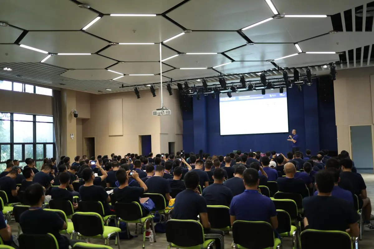 篮球训练中增强自信的心理技巧_2